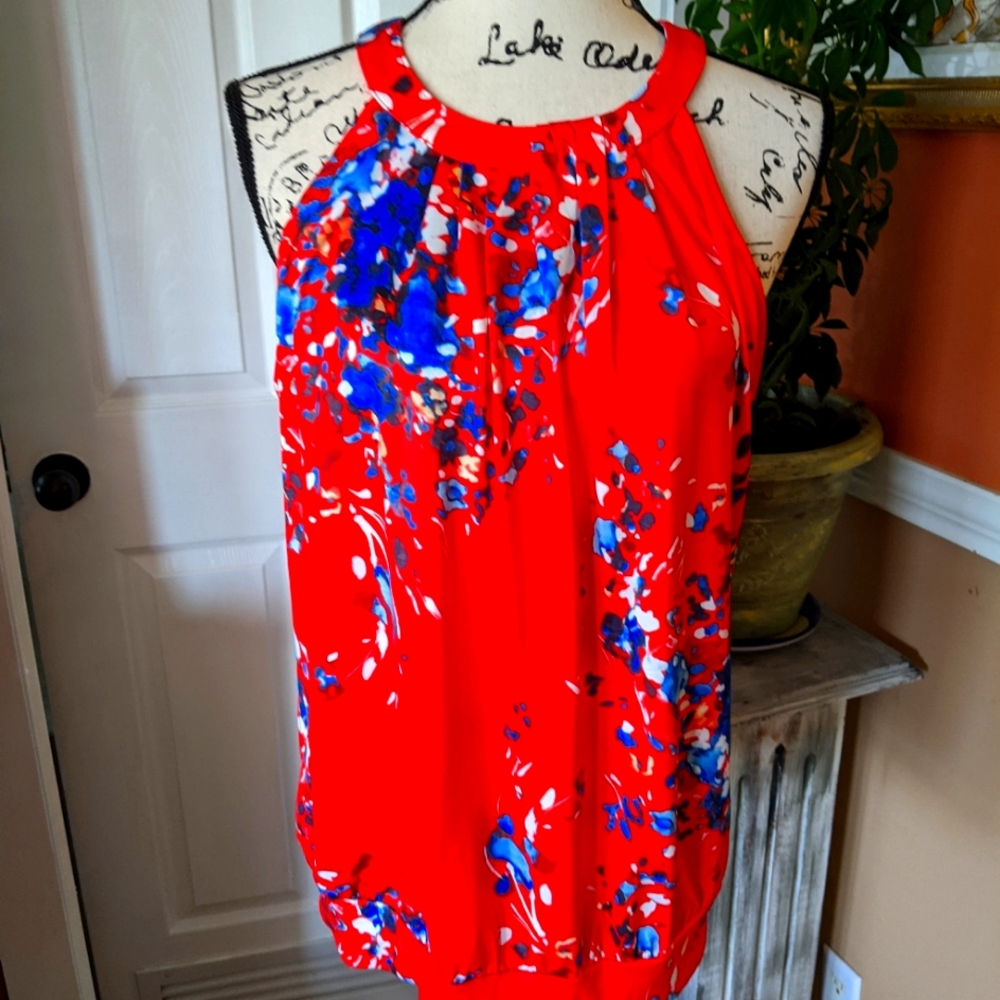 NWT sleeveless blouse